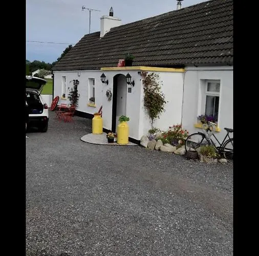 Toddys Cottage & Stables Cavan photo