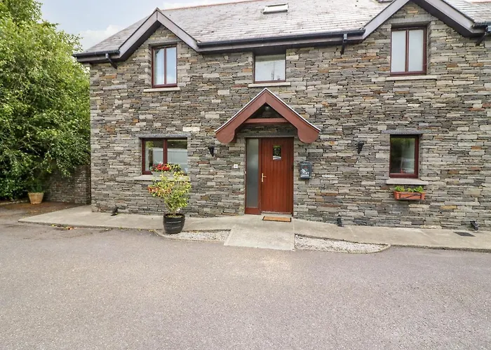 1 The Courtyard Villa Durrus photo