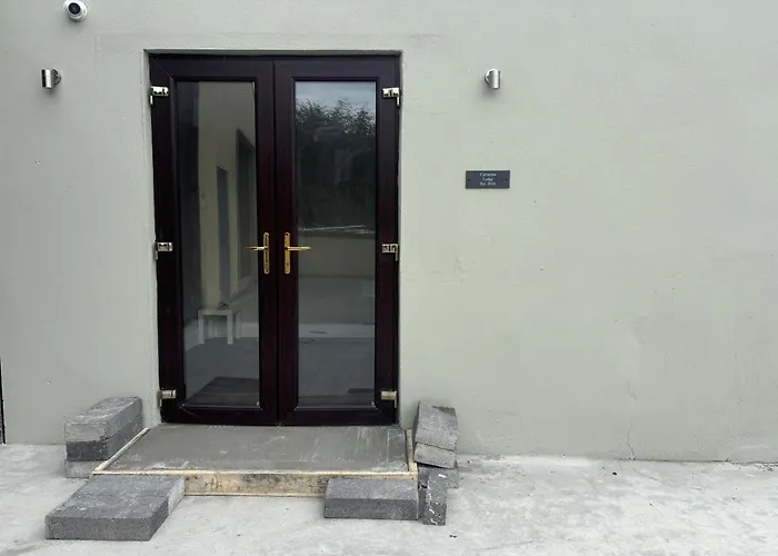 Private Detached Small Bedroom And Bathroom Only fotorgafie