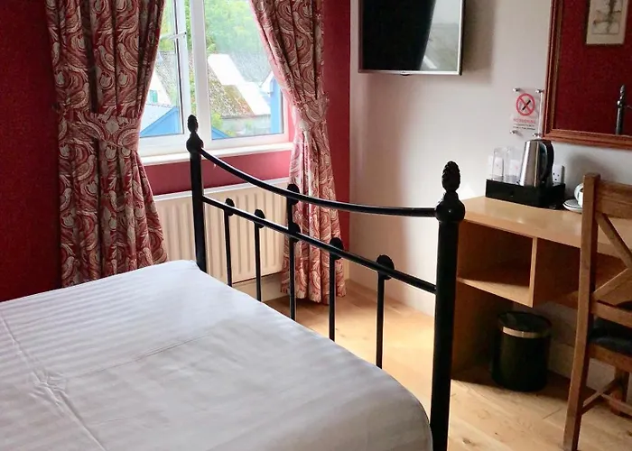 The Highlands Hotel Glenties photo