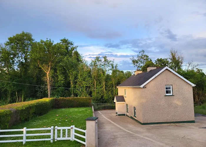 Mountain Stream House Villa Moher photo
