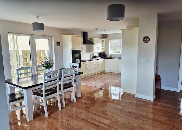 foto di Beautiful Spacious 4-Bedroom House In Louisburgh