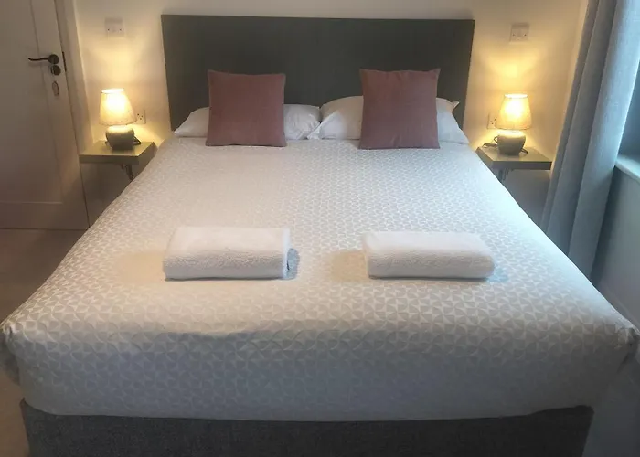 Woodford  Cedar Lodge תמונה