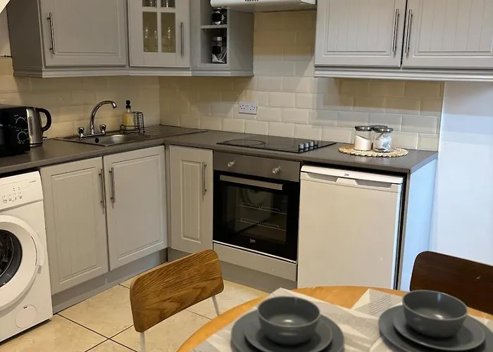 Фото Апартаменты The Mews In Town Centre Слайго