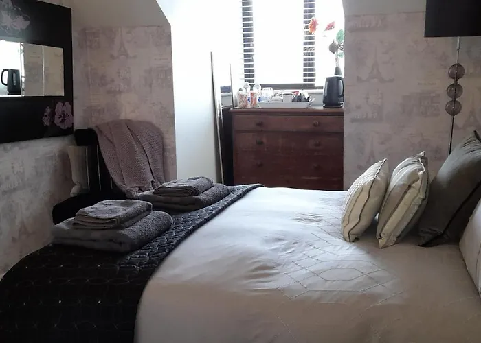 Double Bed In Loft Space With En Suite Loughrea zdjęcie