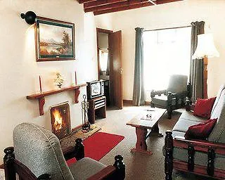 Galway Bay Cottages Barna  photo