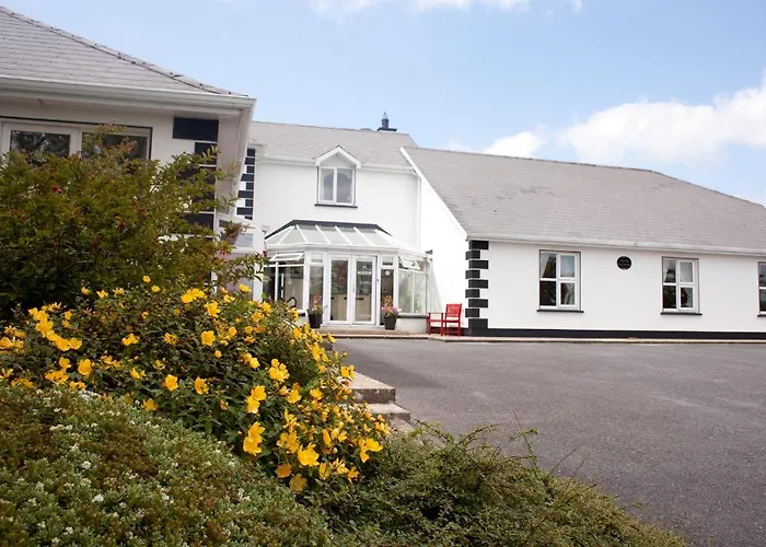 Grovemount House Hotel Ennistimon photo